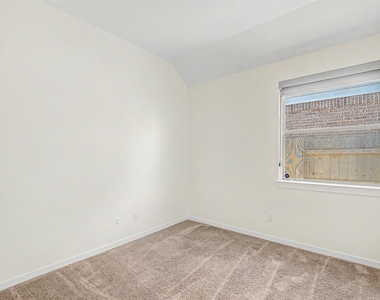 6019 Dovetail Cliff Court - Photo Thumbnail 16