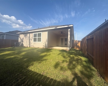 15415 Maple Terrace Drive - Photo Thumbnail 1