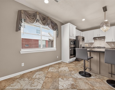 11314 Bucks Bridge Lane - Photo Thumbnail 6