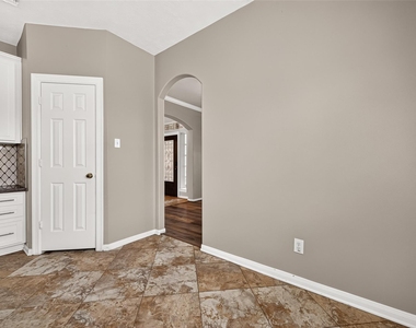 11314 Bucks Bridge Lane - Photo Thumbnail 8