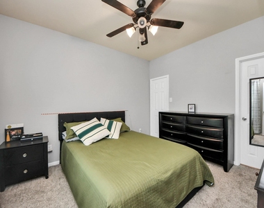 32655 Timber Point Drive - Photo Thumbnail 16