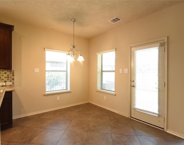 118 E Lasting Spring Circle - Photo Thumbnail 14