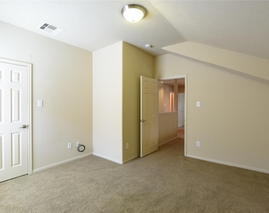 118 E Lasting Spring Circle - Photo Thumbnail 34