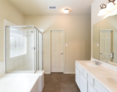 118 E Lasting Spring Circle - Photo Thumbnail 26
