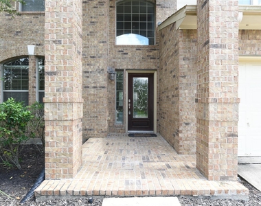 118 E Lasting Spring Circle - Photo Thumbnail 2