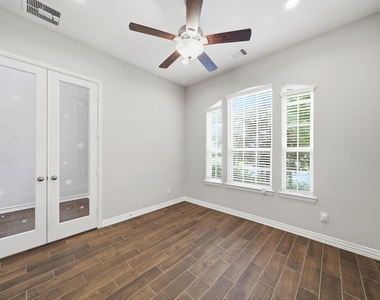3818 Benevento Court - Photo Thumbnail 7