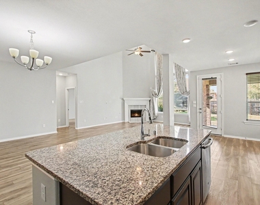 11022 Croftmore Drive - Photo Thumbnail 11