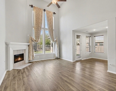 11022 Croftmore Drive - Photo Thumbnail 7