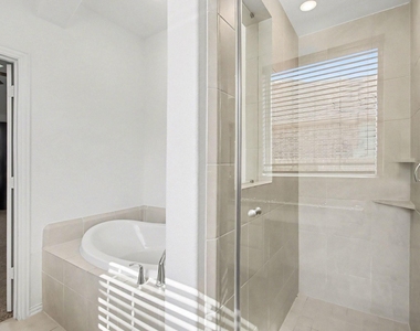 11022 Croftmore Drive - Photo Thumbnail 20