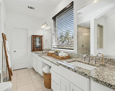 11022 Croftmore Drive - Photo Thumbnail 18