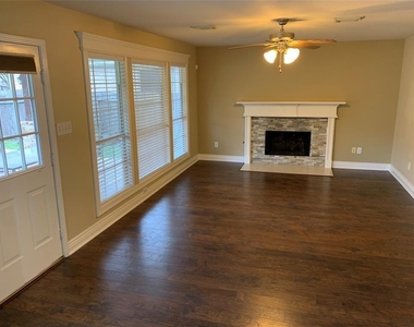 18019 Oak Orchard Lane - Photo Thumbnail 5