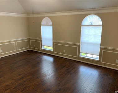 18019 Oak Orchard Lane - Photo Thumbnail 1