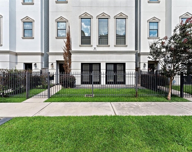 1504 Knox Street - Photo Thumbnail 1
