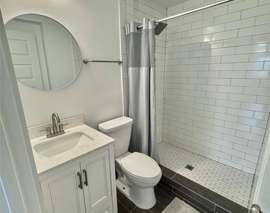 412 Pacific Street - Photo Thumbnail 4