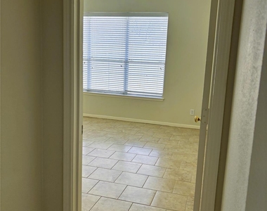 19610 Chestnut Brook Court - Photo Thumbnail 5