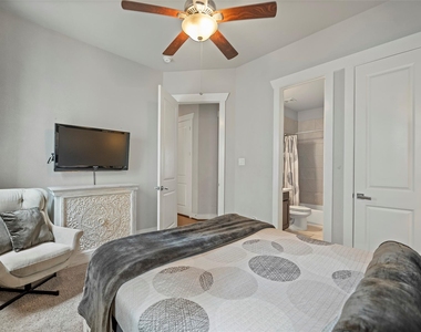 4413 Eli Street - Photo Thumbnail 33