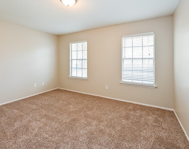 1219 Briarmead Drive - Photo Thumbnail 11