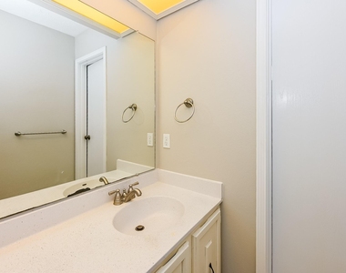 1219 Briarmead Drive - Photo Thumbnail 16