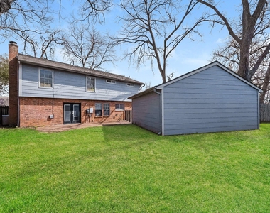 1219 Briarmead Drive - Photo Thumbnail 17