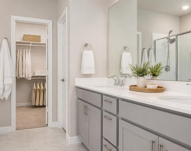 4411 Woodridge Drive - Photo Thumbnail 12
