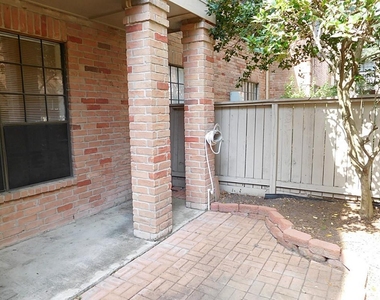 2255 Braeswood Park Drive - Photo Thumbnail 32