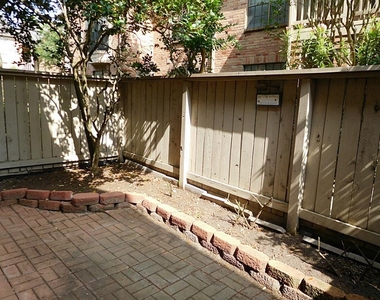 2255 Braeswood Park Drive - Photo Thumbnail 31
