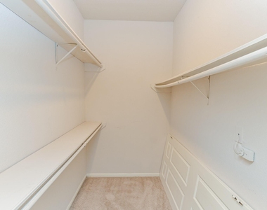 2255 Braeswood Park Drive - Photo Thumbnail 18