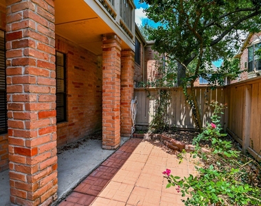 2255 Braeswood Park Drive - Photo Thumbnail 27