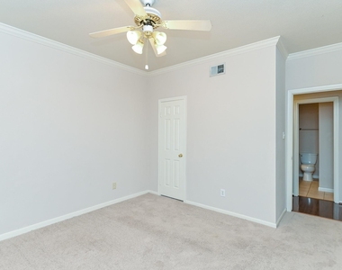 2255 Braeswood Park Drive - Photo Thumbnail 14
