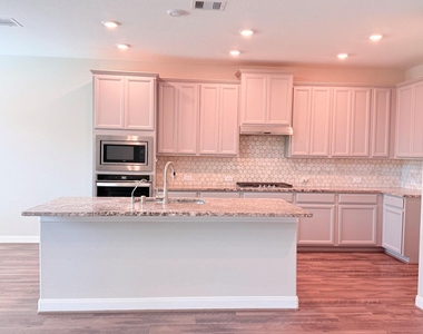 4426 Tumbling Leaf Court - Photo Thumbnail 9
