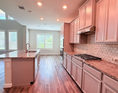 4426 Tumbling Leaf Court - Photo Thumbnail 10
