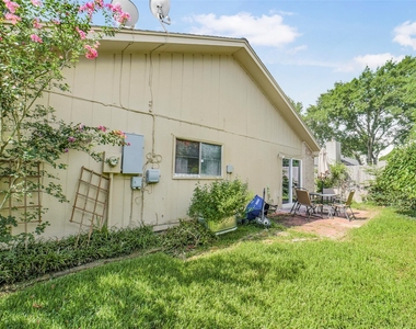 10546 Waving Fields Drive - Photo Thumbnail 34