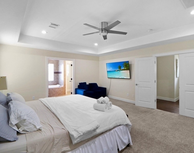 3045 Clinton Drive - Photo Thumbnail 12
