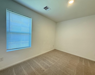 26746 Prairie Smoke Lane - Photo Thumbnail 15