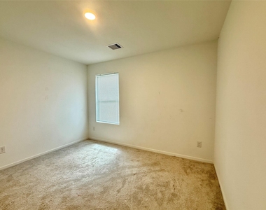 26746 Prairie Smoke Lane - Photo Thumbnail 12