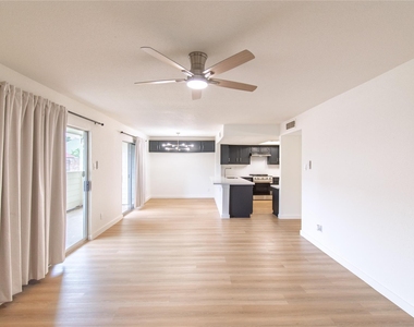14555 Wunderlich Drive - Photo Thumbnail 12