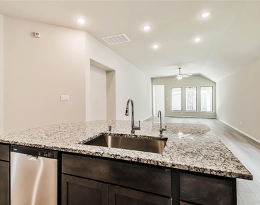 558 Sand Branch - Photo Thumbnail 10