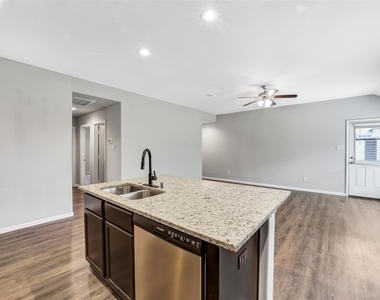 3434 Mcdonough Way - Photo Thumbnail 16