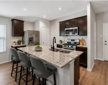3434 Mcdonough Way - Photo Thumbnail 2