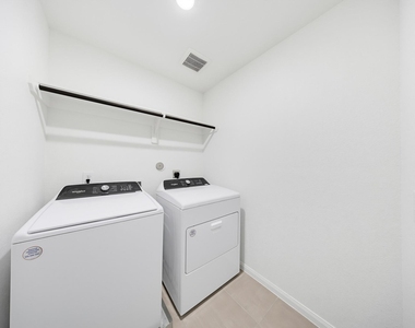 18560 Meadow Point Lane - Photo Thumbnail 17