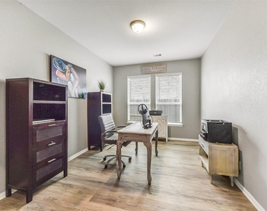 12430 Ashgrove Point Drive - Photo Thumbnail 5