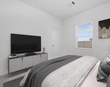 10314 Red Orchid Drive - Photo Thumbnail 13