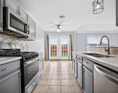 510 Cypresswood Trace - Photo Thumbnail 10