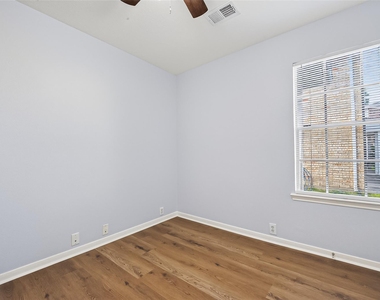 510 Cypresswood Trace - Photo Thumbnail 18