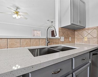 510 Cypresswood Trace - Photo Thumbnail 11
