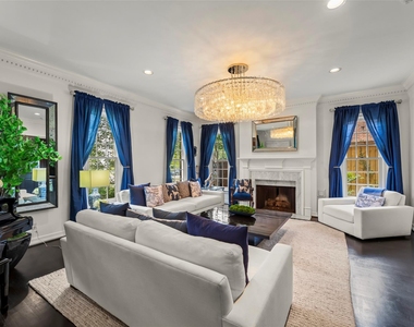 5305 Fieldwood Drive - Photo Thumbnail 3