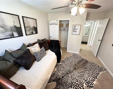 10601 Sabo Road - Photo Thumbnail 6