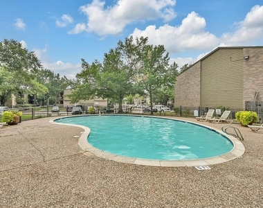 10601 Sabo Road - Photo Thumbnail 28