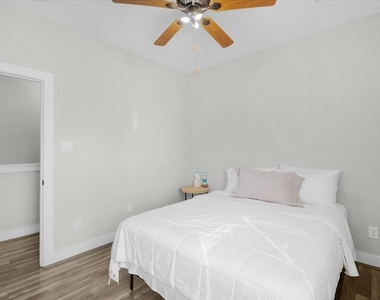 6501 Stratton Street - Photo Thumbnail 28