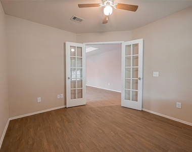 5822 Camelia Evergreen Lane - Photo Thumbnail 13